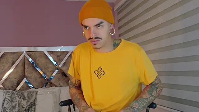 Snapshot of kaletattoo chatting on November 21, 2025, 11:09 am kaletattoo online show from November 21, 2025, 11:09 am