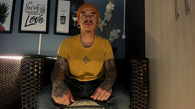 Snapshot of kaletattoo chatting on November 27, 2025, 10:59 am kaletattoo online show from November 27, 2025, 10:59 am