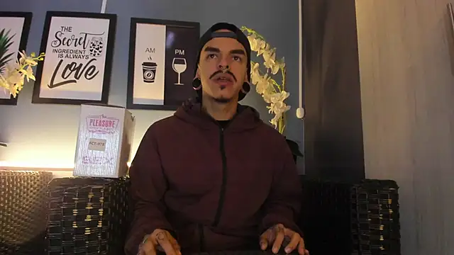 Snapshot of kaletattoo chatting on October 25, 2025, 11:20 am kaletattoo online show from October 25, 2025, 11:20 am