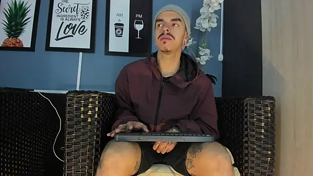 Snapshot of kaletattoo chatting on November 9, 2025, 11:36 am kaletattoo online show from November 9, 2025, 11:36 am