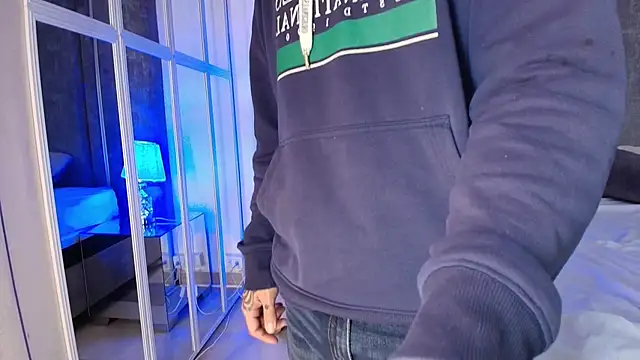 Snapshot of kaletattoo chatting on November 14, 2025, 11:14 am kaletattoo online show from November 14, 2025, 11:14 am