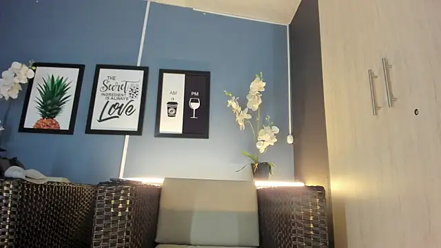 Snapshot of kaletattoo chatting on November 23, 2025, 12:04 pm kaletattoo online show from November 23, 2025, 12:04 pm