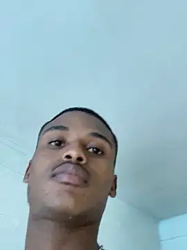 Snapshot of kenner_jacksom chatting on February 10, 2025, 5:19 pm kenner jacksom online show from February 10, 2025, 5:19 pm