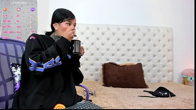 Snapshot of esmeralda06 chatting on April 17, 2026, 2:20 pm esmeralda06 online show from April 17, 2026, 2:20 pm