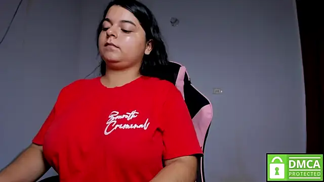 Little Shaara online show from November 3, 2025, 8:45 pm