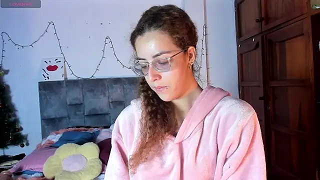 Isangel  online show from January 12, 2026, 5:47 am