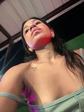 Snapshot of HeatherCobs chatting on March 17, 2025, 1:14 am HeatherCobs online show from March 17, 2025, 1:14 am