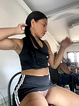 Snapshot of HeatherCobs chatting on November 7, 2025, 7:40 pm HeatherCobs online show from November 7, 2025, 7:40 pm