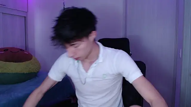 Juanmres online show from April 14, 2026, 9:20 pm