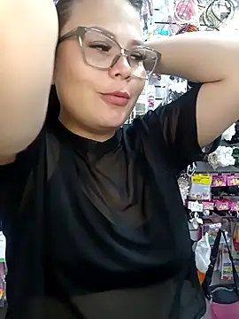 Vale Saenzz online show from April 1, 2026, 8:39 pm