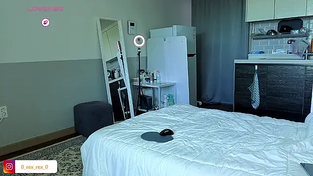 Doh728 online show from October 29, 2025, 1:48 am