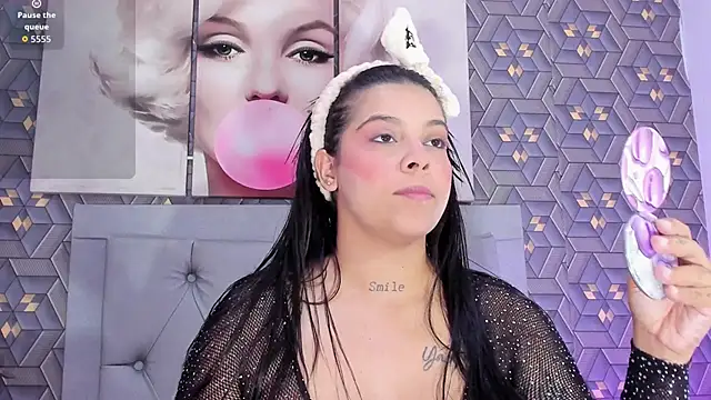 Snapshot of Emily_rivera78 chatting on November 20, 2025, 3:18 am Emily rivera78 online show from November 20, 2025, 3:18 am