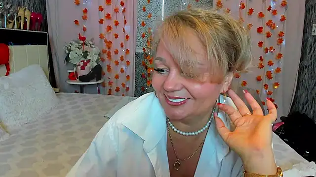 Snapshot of MartiniMartini chatting on November 5, 2025, 5:43 am MartiniMartini online show from November 5, 2025, 5:43 am
