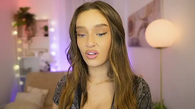 Snapshot of Clara_Nia chatting on February 17, 2026, 7:33 pm Clara Nia online show from February 17, 2026, 7:33 pm