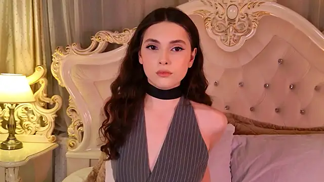 Snapshot of GIGI_DAV chatting on November 18, 2025, 8:56 pm GIGI DAV online show from November 18, 2025, 8:56 pm