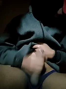 Snapshot of HomeCum chatting on January 27, 2025, 1:59 am HomeCum online show from January 27, 2025, 1:59 am