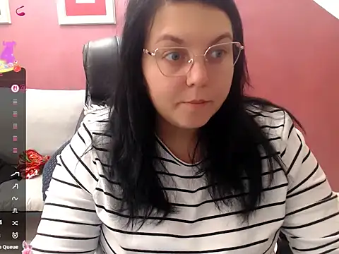 Snapshot of Wetandnaughtyxx chatting on February 6, 2026, 10:00 am Wetandnaughtyxx online show from February 6, 2026, 10:00 am