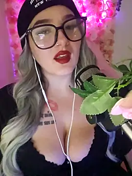 Snapshot of Jinyxx3 chatting on March 13, 2025, 9:43 am Jinyxx3 online show from March 13, 2025, 9:43 am