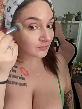 Snapshot of Jinyxx3 chatting on October 21, 2025, 9:30 am Jinyxx3 online show from October 21, 2025, 9:30 am