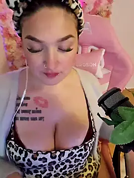 Snapshot of Jinyxx3 chatting on February 13, 2025, 12:43 pm Jinyxx3 online show from February 13, 2025, 12:43 pm