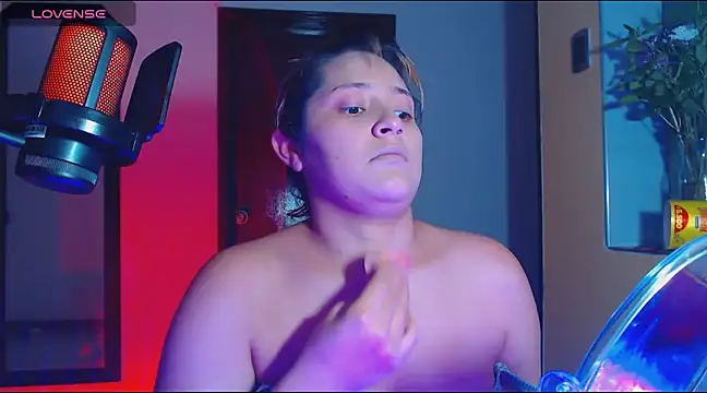 Snapshot of Hinako0Satorii_ chatting on March 17, 2025, 11:35 pm Hinako0Satorii online show from March 17, 2025, 11:35 pm