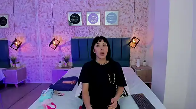 Snapshot of Ishtar_gh chatting on January 31, 2025, 6:25 pm Ishtar gh online show from January 31, 2025, 6:25 pm