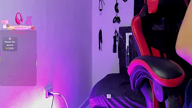 Snapshot of Nicol_TransGirl chatting on November 3, 2025, 3:23 am Nicol TransGirl online show from November 3, 2025, 3:23 am