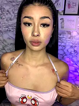 Snapshot of Miss_karol chatting on November 14, 2025, 2:15 am Miss karol online show from November 14, 2025, 2:15 am