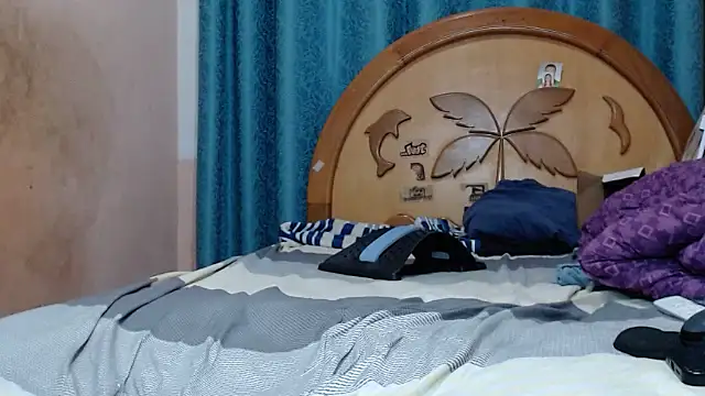 nakedlima online show from May 5, 2026, 4:59 am