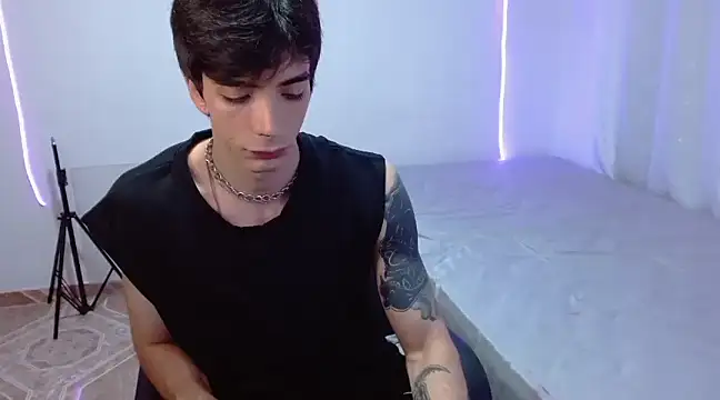 H3ll B0I online show from March 13, 2025, 8:00 pm