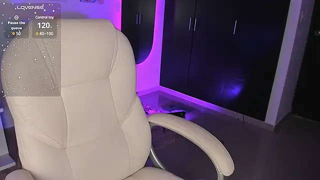 sabrinamoonie online show from February 21, 2025, 3:10 pm