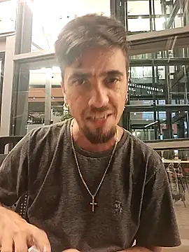 thallespessoa online show from September 27, 2025, 9:43 pm