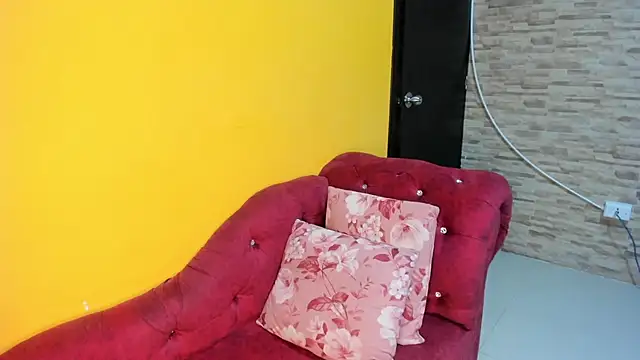 Snapshot of AlexxaSmall chatting on September 12, 2025, 2:23 am AlexxaSmall online show from September 12, 2025, 2:23 am