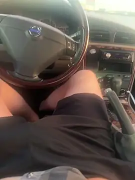 Snapshot of Seanoofss12 chatting on April 5, 2026, 1:29 pm Seanoofss12 online show from April 5, 2026, 1:29 pm