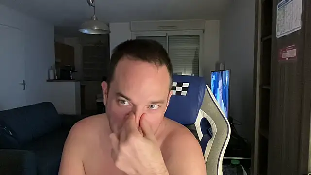 Funnyjul31 online show from March 11, 2025, 7:25 pm