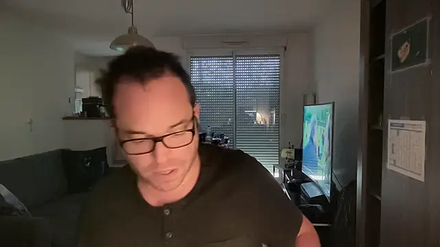 Snapshot of Funnyjul31 chatting on February 19, 2026, 12:24 pm Funnyjul31 online show from February 19, 2026, 12:24 pm