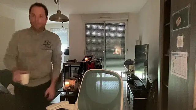 Snapshot of Funnyjul31 chatting on February 14, 2026, 11:10 am Funnyjul31 online show from February 14, 2026, 11:10 am