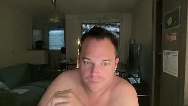 Snapshot of Funnyjul31 chatting on April 13, 2026, 3:49 pm Funnyjul31 online show from April 13, 2026, 3:49 pm