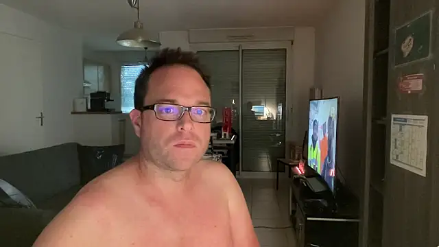 Snapshot of Funnyjul31 chatting on April 15, 2026, 4:44 pm Funnyjul31 online show from April 15, 2026, 4:44 pm