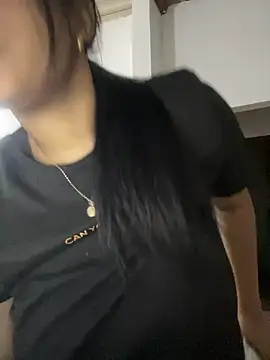 Snapshot of my_cam chatting on February 20, 2026, 1:35 am my cam online show from February 20, 2026, 1:35 am