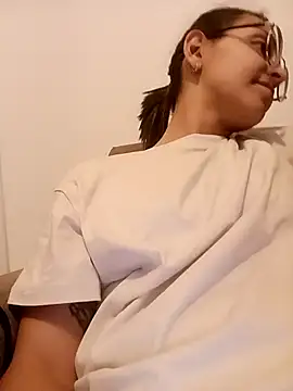 Snapshot of bri_ali chatting on March 11, 2025, 11:26 pm bri ali online show from March 11, 2025, 11:26 pm