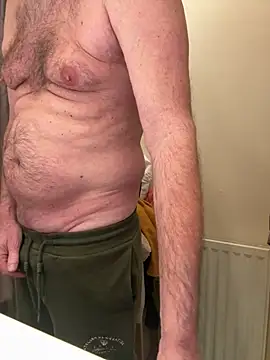 Snapshot of vincent1522 chatting on March 28, 2026, 1:23 pm vincent1522 online show from March 28, 2026, 1:23 pm