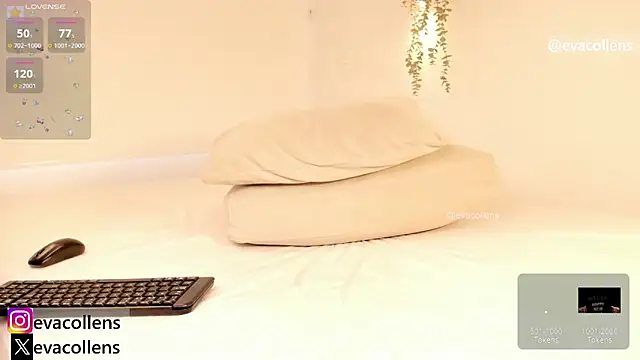 starcollenss online show from March 10, 2026, 8:46 pm