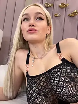 KristinaDane online show from March 8, 2025, 6:10 am