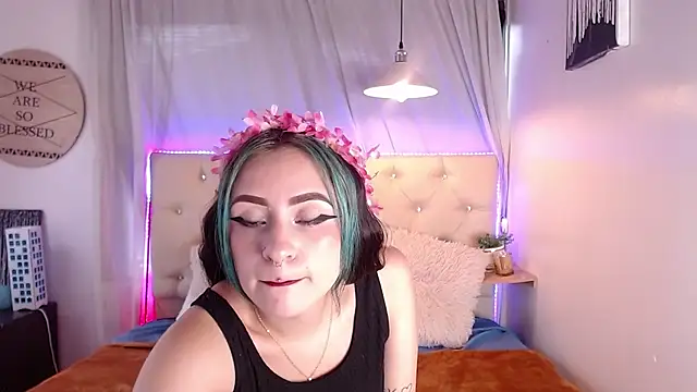 Snapshot of melodygirl__ chatting on January 29, 2025, 8:25 pm melodygirl online show from January 29, 2025, 8:25 pm