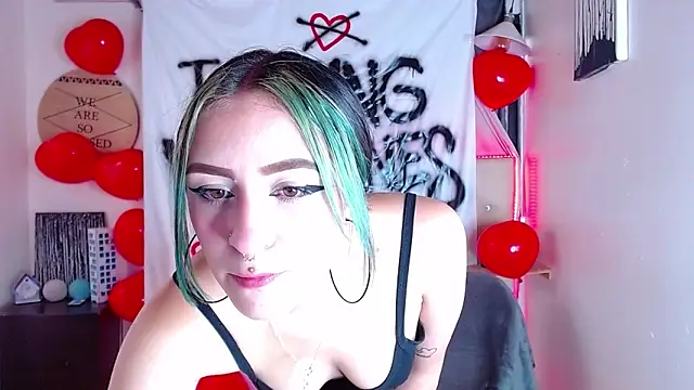 Snapshot of melodygirl__ chatting on February 14, 2025, 8:37 pm melodygirl online show from February 14, 2025, 8:37 pm