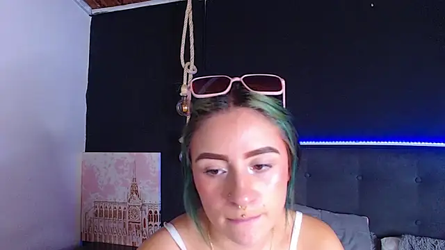 Snapshot of melodygirl__ chatting on February 22, 2025, 10:31 pm melodygirl online show from February 22, 2025, 10:31 pm