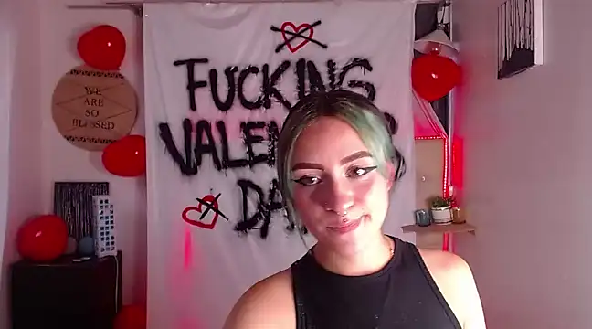 Snapshot of melodygirl__ chatting on February 15, 2025, 10:31 pm melodygirl online show from February 15, 2025, 10:31 pm