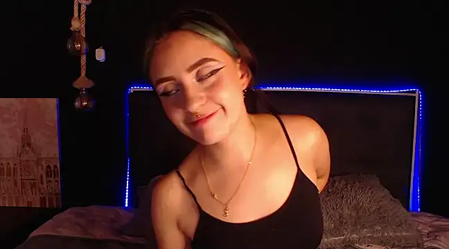 Snapshot of melodygirl__ chatting on February 18, 2025, 11:19 pm melodygirl online show from February 18, 2025, 11:19 pm