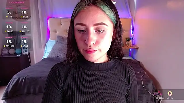 Snapshot of melodygirl__ chatting on February 10, 2025, 8:21 pm melodygirl online show from February 10, 2025, 8:21 pm